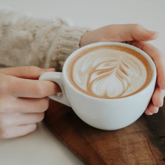 leaf design coffee latte art
